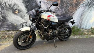 2025  Yamaha XSR700 (MTM660LA) (White) New Motorbike Thumbnail