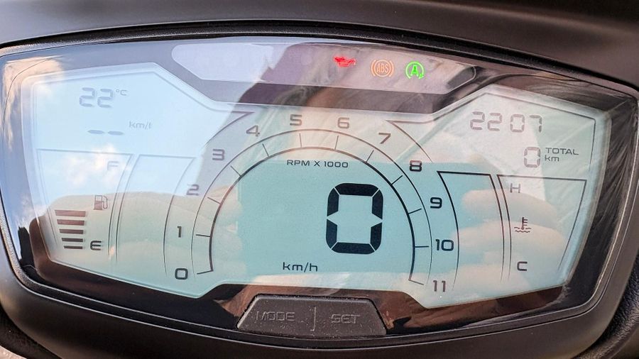 2025 Piaggio Medley 150 S Photo 13