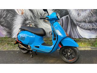 2025  Vespa GTS 300 Super Sport (Blue) New Motorbike Thumbnail