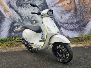 2025  Vespa Sprint Tech 150 (White) New Motorbike Thumbnail