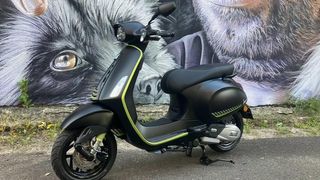 2024  Vespa Sprint Tech 150 (Black) New Motorbike Thumbnail