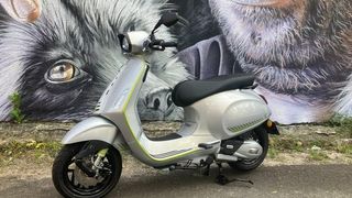 2024  Vespa Sprint Tech 150 (Grey) New Motorbike Thumbnail