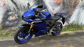 2025  Yamaha YZF-R3 (Blue) New Motorbike Thumbnail