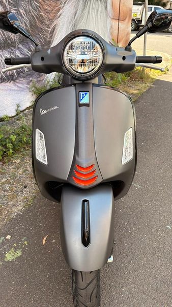2025 Vespa GTS 300 Super Sport Photo 6