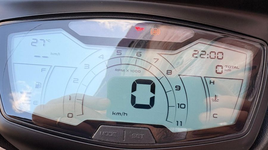 2025 Piaggio Medley 150 S Photo 13