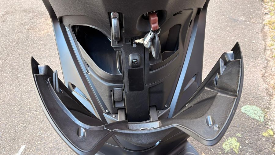 2025 Piaggio Medley 150 S Photo 8